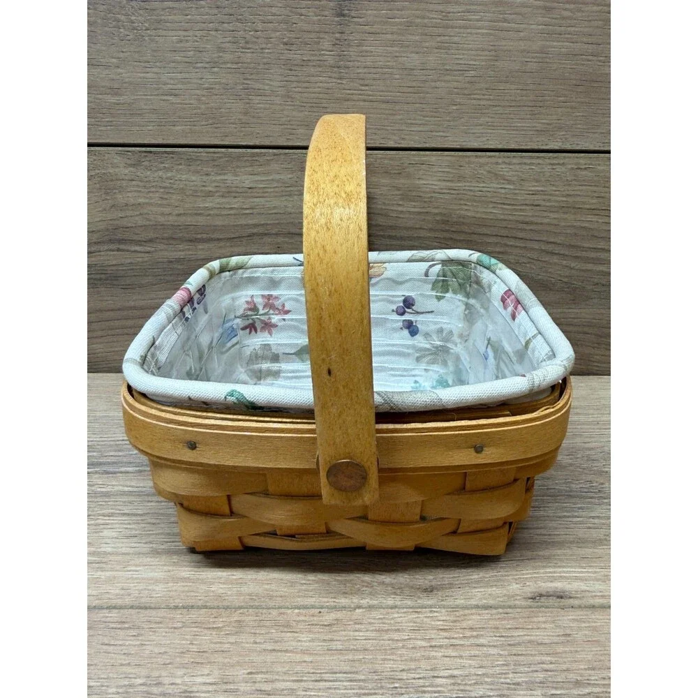 Longaberger 2000 Small Berry Basket w/ Floral Fabric & Plastic Liners